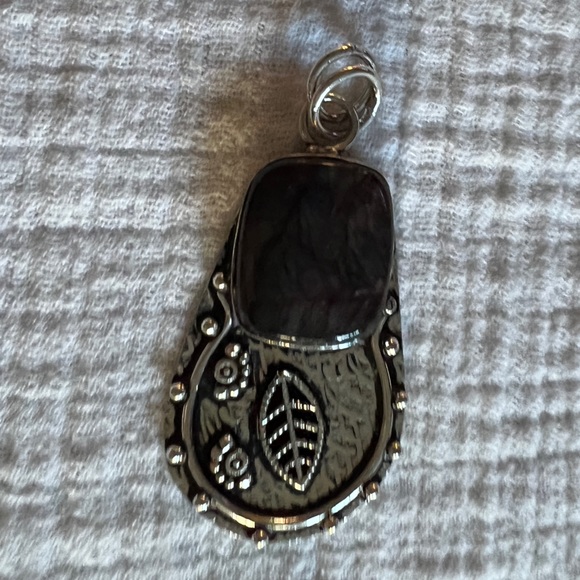 Natural Labrodite Pendant - Picture 4 of 7